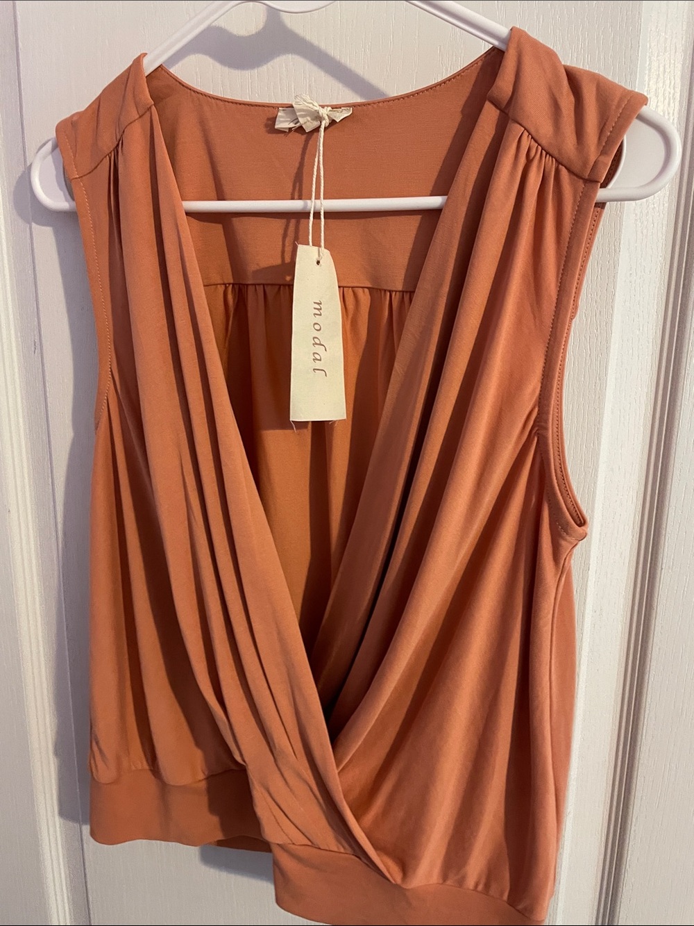 NWT Mystree Peach Draped Sleeveless Blouse - Size Small